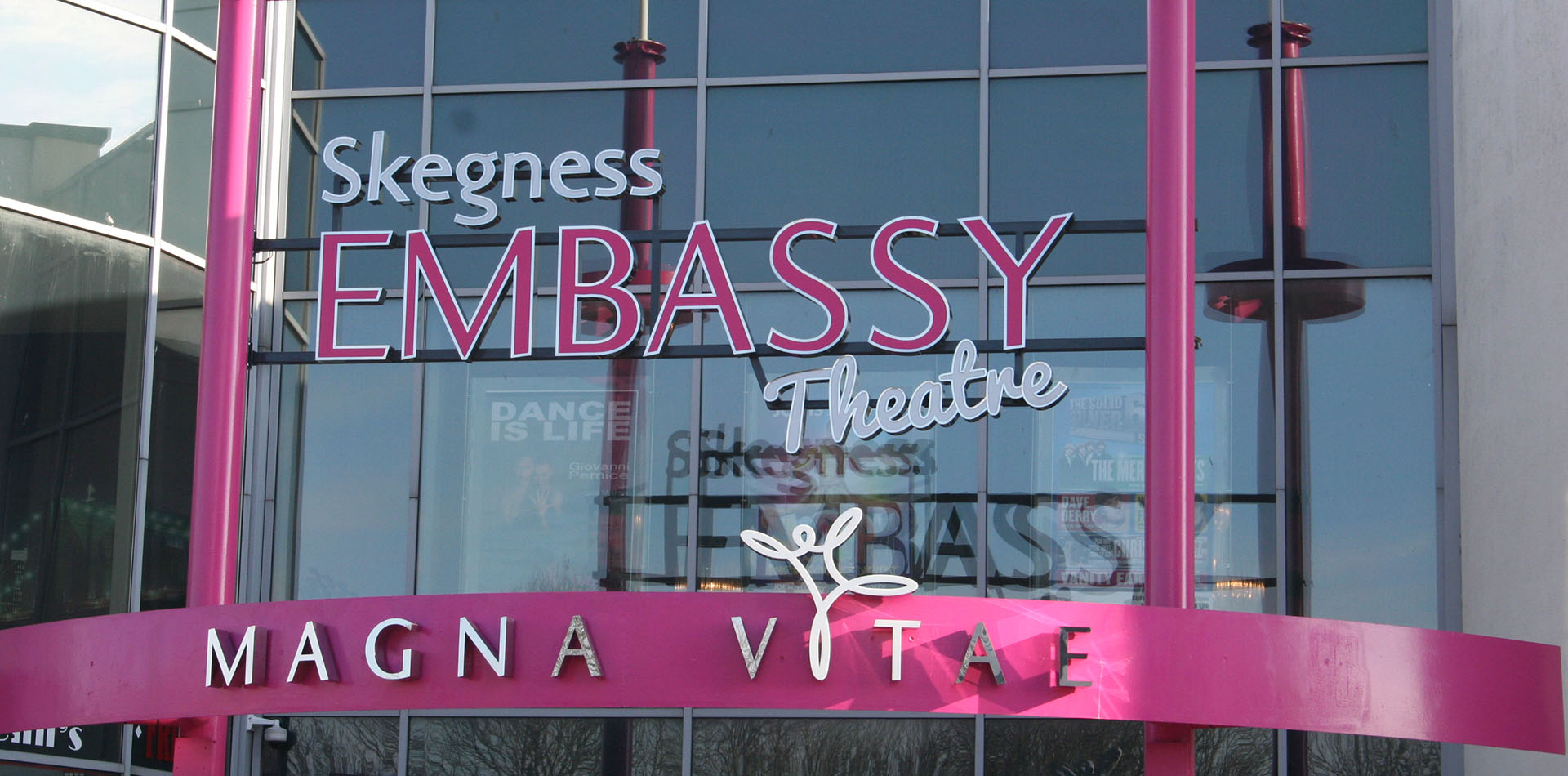 Skegness Attractions - Embassy Theatre